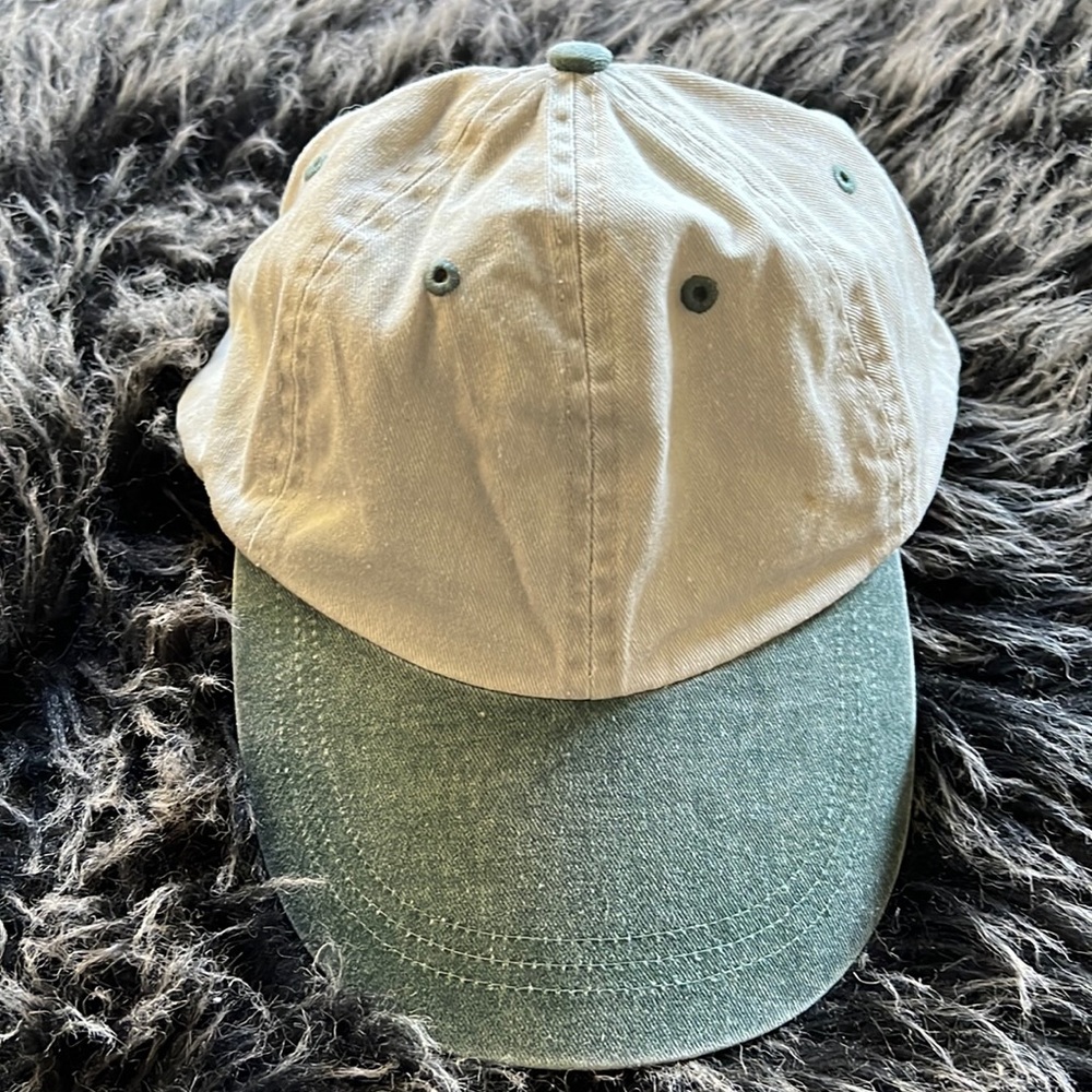 Baseball cap 🧢